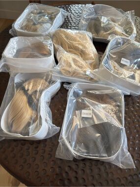 Never worn wigs.  Don’t know the sizes or brand.  This is for the 7